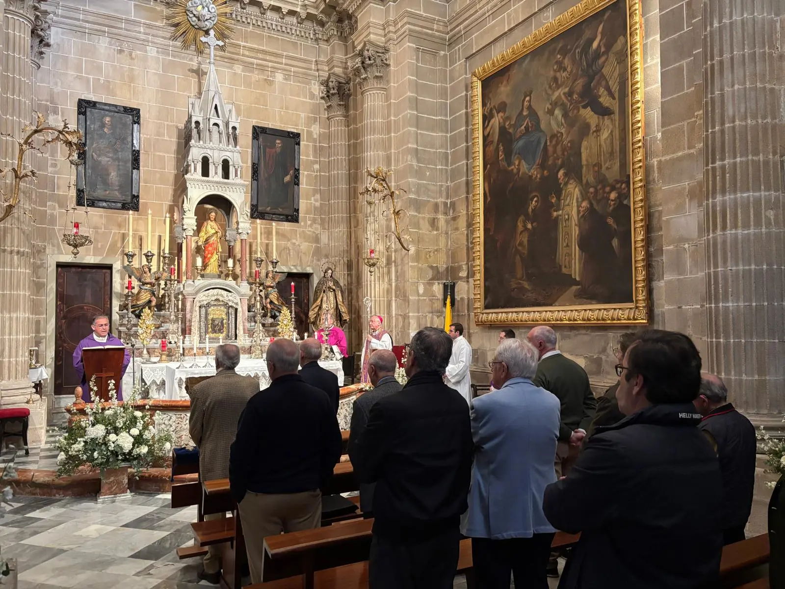La Santa Iglesia Catedral ha acogido la Eucaristía en sufragio por Mons. Rafael Bellido Caro en el 22 aniversario de su fallecimiento