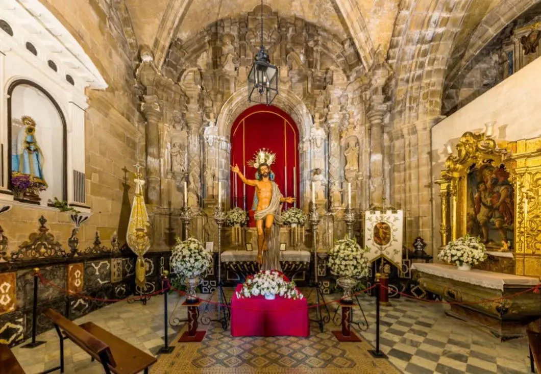 Sustitución de muro interior por reja en la Capilla del Resucitado de la S.I. Catedral