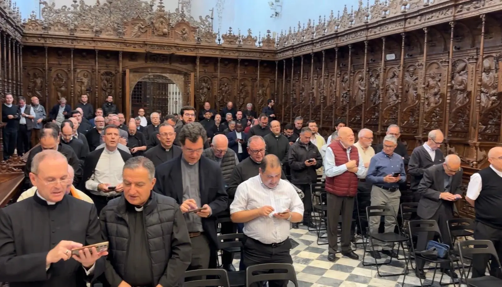 El clero diocesano celebra la festividad de San Juan de Ávila en la Cartuja de Jerez