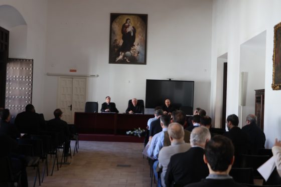 Consejo de Arciprestes-Arzobispado-Mayo26-Arzobispo Saiz-Monseñor Teodoro León (10)