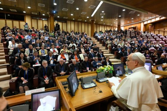 León XIV “Los líderes laicos de la Iglesia deben fomentar la apertura y la comunión” (12)