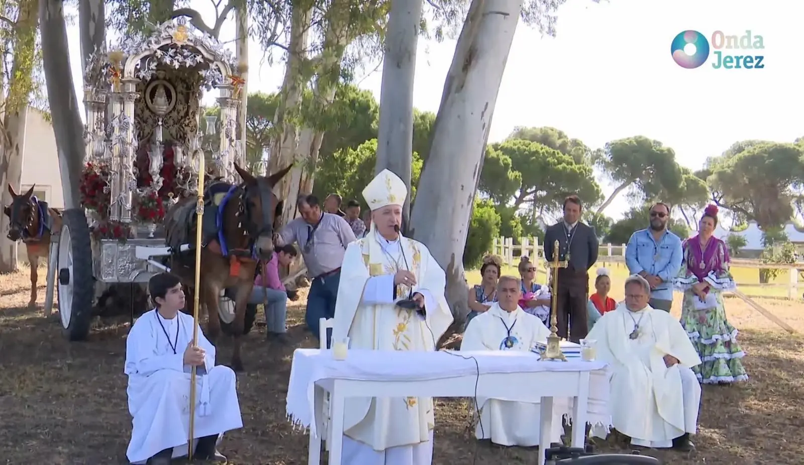 Monseñor José Rico Pavés preside la tradicional Eucaristía en Marismillas