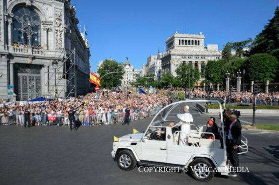 El Papa preside la misa del Corpus Christi ante más de 1,5 millones de personas (4)