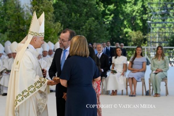 El Papa preside la misa del Corpus Christi ante más de 1,5 millones de personas (7)