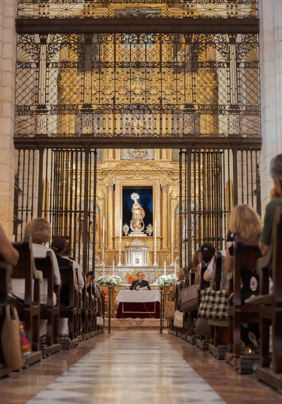 Monseñor León clausura el curso pastoral en la Parroquia de San Miguel, de Morón de la Frontera (1)