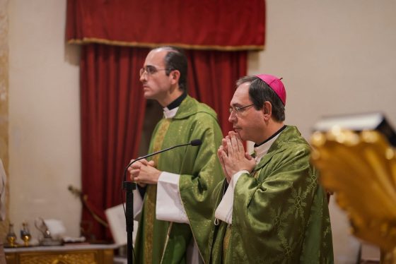 Monseñor León clausura el curso pastoral en la Parroquia de San Miguel, de Morón de la Frontera (6)