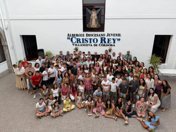 El Obispo visita los campamentos de Gaudium