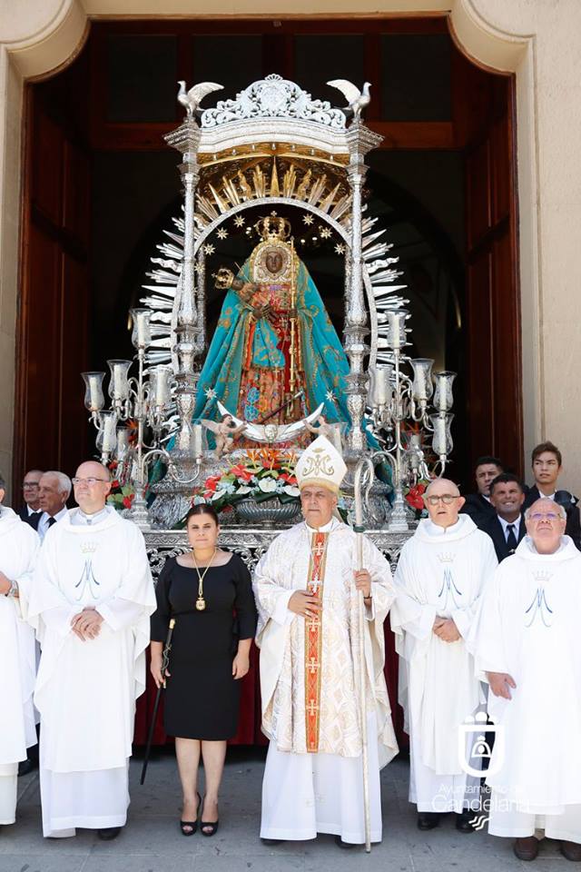 La Virgen María nos visita y sirve a sus hijos que peregrinan en este mundo. Devoción en torno a la Patrona de Canarias