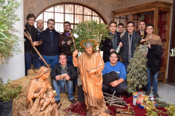Los seminaristas felicitan la Navidad a la diócesis