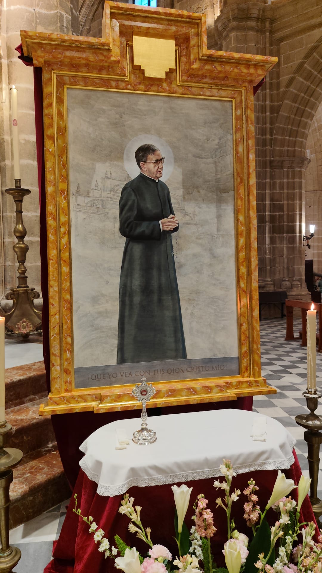 Monseñor José Rico Pavés presidió en la Catedral la celebración de la festividad de San Josemaría Escrivá