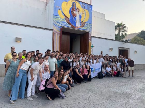 Un centenar de jóvenes de la Archidiócesis inicia su peregrinación a los Picos de Europa (3)