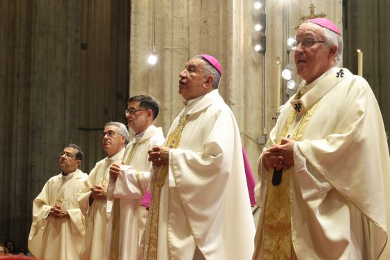 El arzobispo de Panamá cierra la novena agradeciendo a la Iglesia en Sevilla que “no guardara para sí el tesoro recibido”