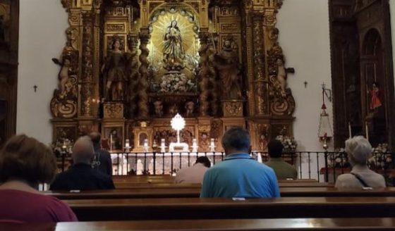 La capilla de San Onofre mantiene abierta la adoración eucarística las 24 horas durante el verano