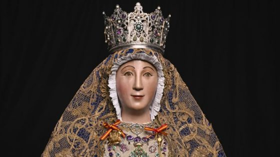 La Virgen de los Reyes espera a los fieles en besamanos hoy y mañana