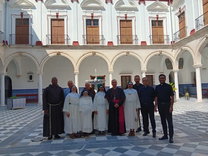 Monseñor José Rico Pavés celebra la festividad de Santo Domingo de Guzmán junto a las Dominicas de Sanlúcar de Barrameda