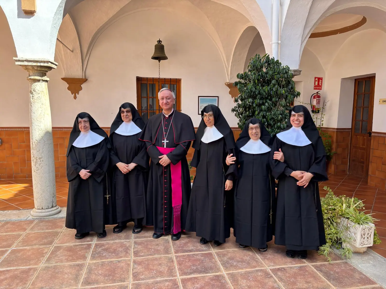 Monseñor José Rico Pavés preside la festividad de Santa Teresa de Jesús Jornet e Ibars junto a las Hermanitas de los Ancianos Desamparados