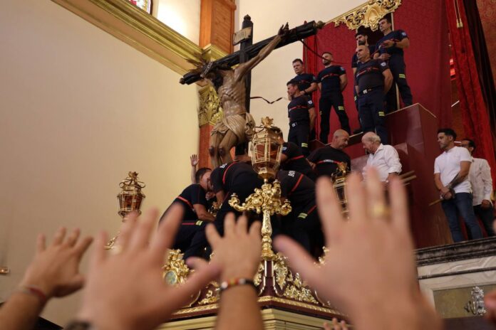 «Es imposible transmitir esta devoción: hay que venir a Dalías, vivirla y verla»