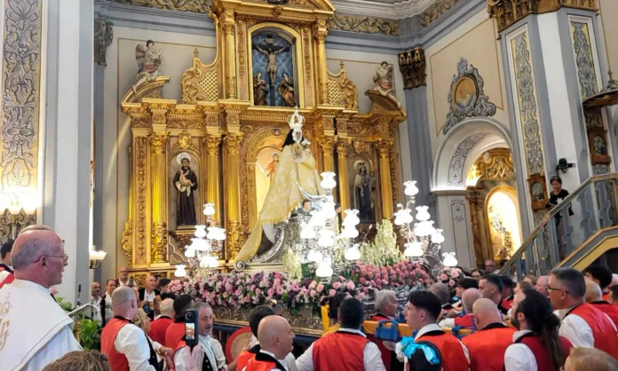 Flores y fervorín para la patrona de Molina de Segura