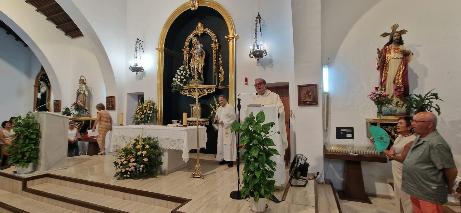 La parroquia de Caleta de Vélez celebra sus 80 años