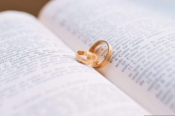 La preparación al matrimonio, un servicio más de las hermandades sevillanas