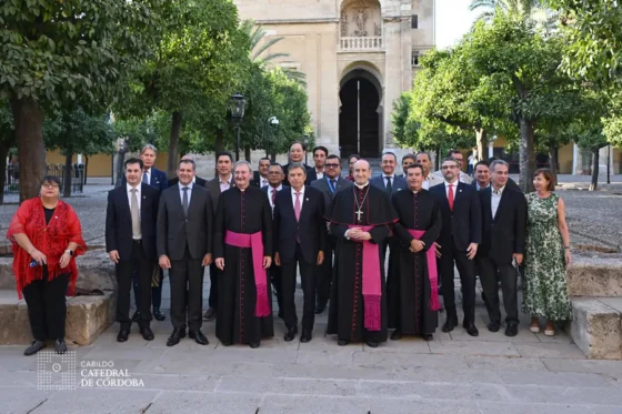 Las autoridades de la XII Conferencia Iberoamericana de Ministros de Agricultura y Pesca visitan la Mezquita-Catedral