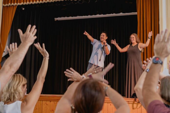 Las parroquias de San Francisco Javier y Santa Ana y San Joaquín comienzan el curso con una convivencia festiva