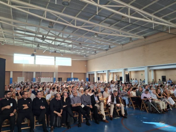 Más de 600 personas se reúnen en el Colegio Trinidad para impulsar el nuevo camino pastoral de la diócesis de Córdoba
