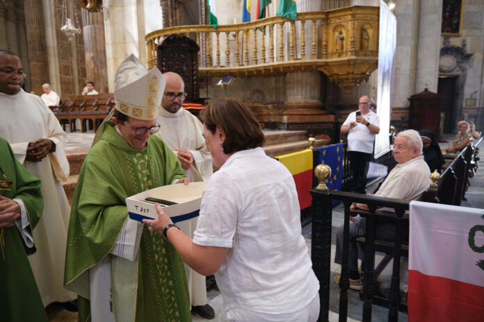 Mons. Valdivia llama a reconocer que «todos somos peregrinos, todos somos migrantes»