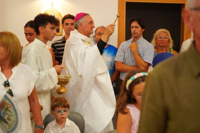 Santa María de Nazaret abre sus puertas como nueva parroquia de La Vega de Acá
