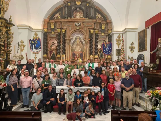 “El Familión” peregrina al santuario de la virgen de la Sierra y de la Virgen de Araceli “El Familión” peregrina al santuario de la virgen de la Sierra y de la Virgen de Araceli