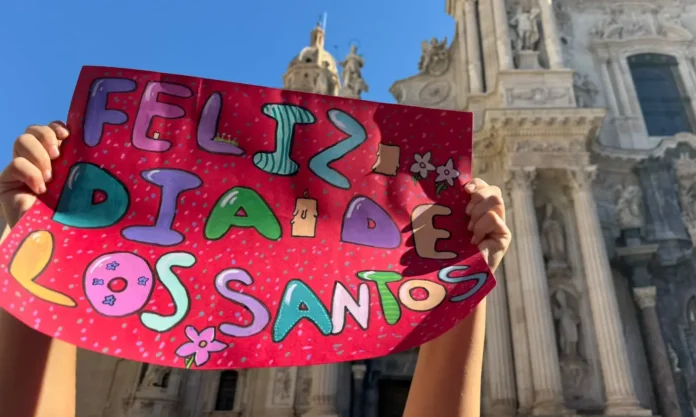 Holywins para celebrar que la santidad vence