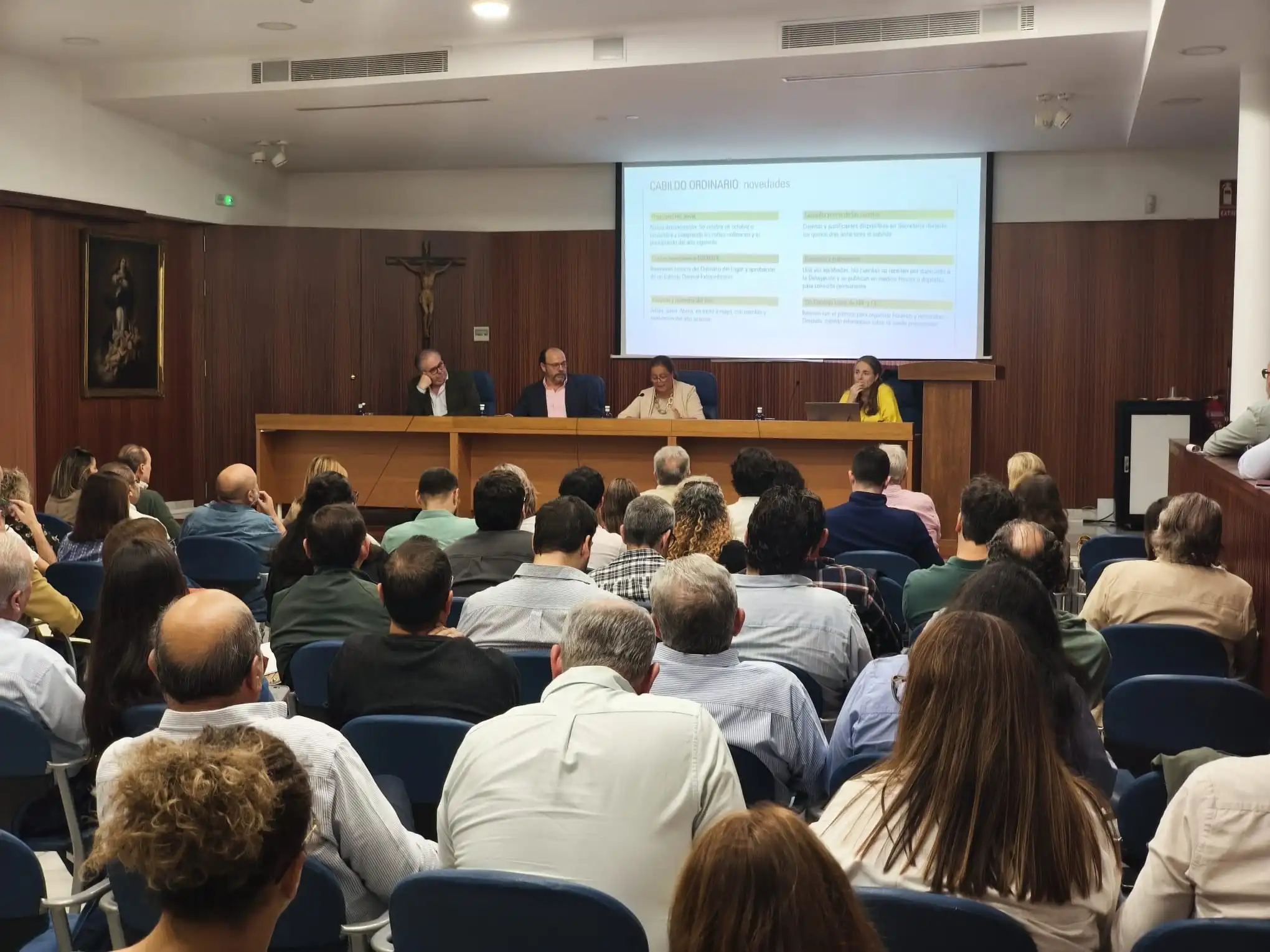 La Delegación Diocesana de Hermandades y Cofradías avanza en la formación sobre la nueva normativa con un encuentro de secretarios