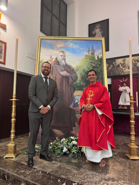 La Parroquia de la Oliva y San José Obrero recibe y bendice un lienzo del Beato ( (11)