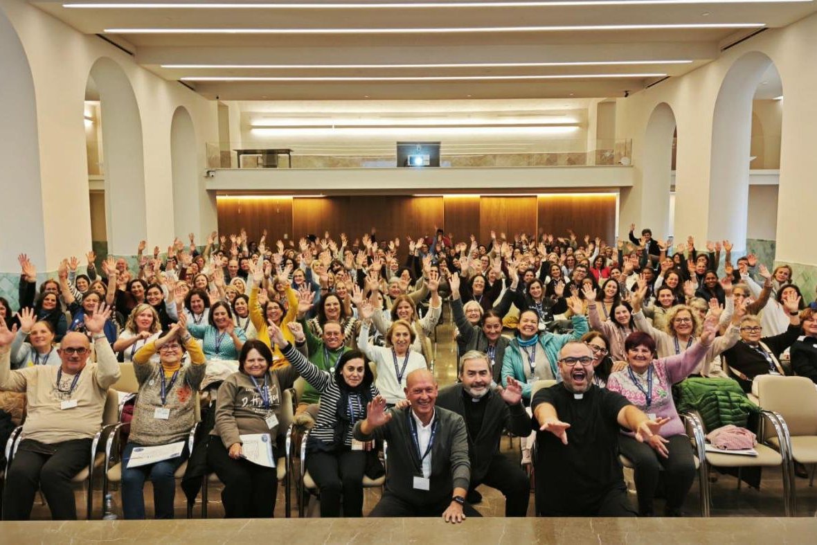 Los catequistas y profesores, enviados a ser testigos, discípulos y acompañantes