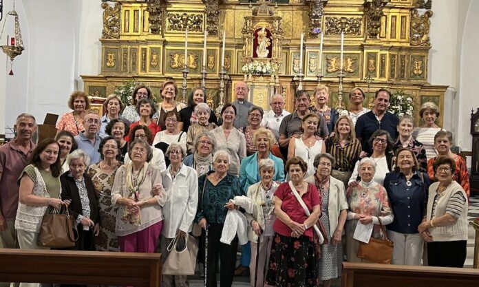 Los mayores y abuelos de la diócesis comparten una jornada de fe, testimonios y convivencia