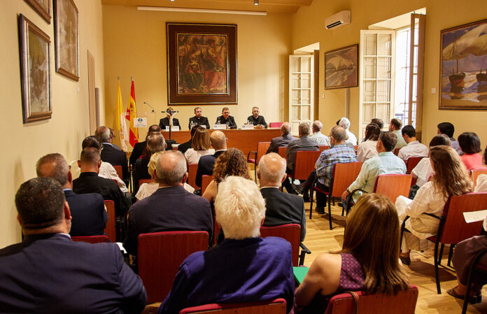Mons. Ramón Valdivia llama a vivir el nuevo curso en la Curia desde la comunión y el servicio