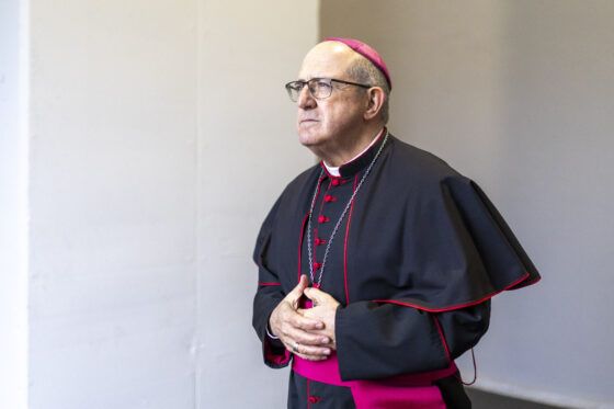 Mons Mons. Santiago Gómez Sierra pide a las parroquias de Huelva que recen por las víctimas del accidente ferroviario de Toledo