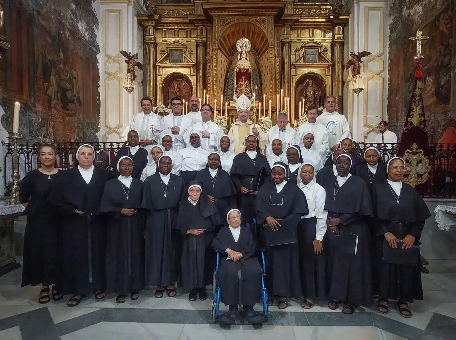Monseñor José Rico Pavés clausura el Año Jubilar por los 500 años de presencia de las Hermanas Agustinas en Jerez