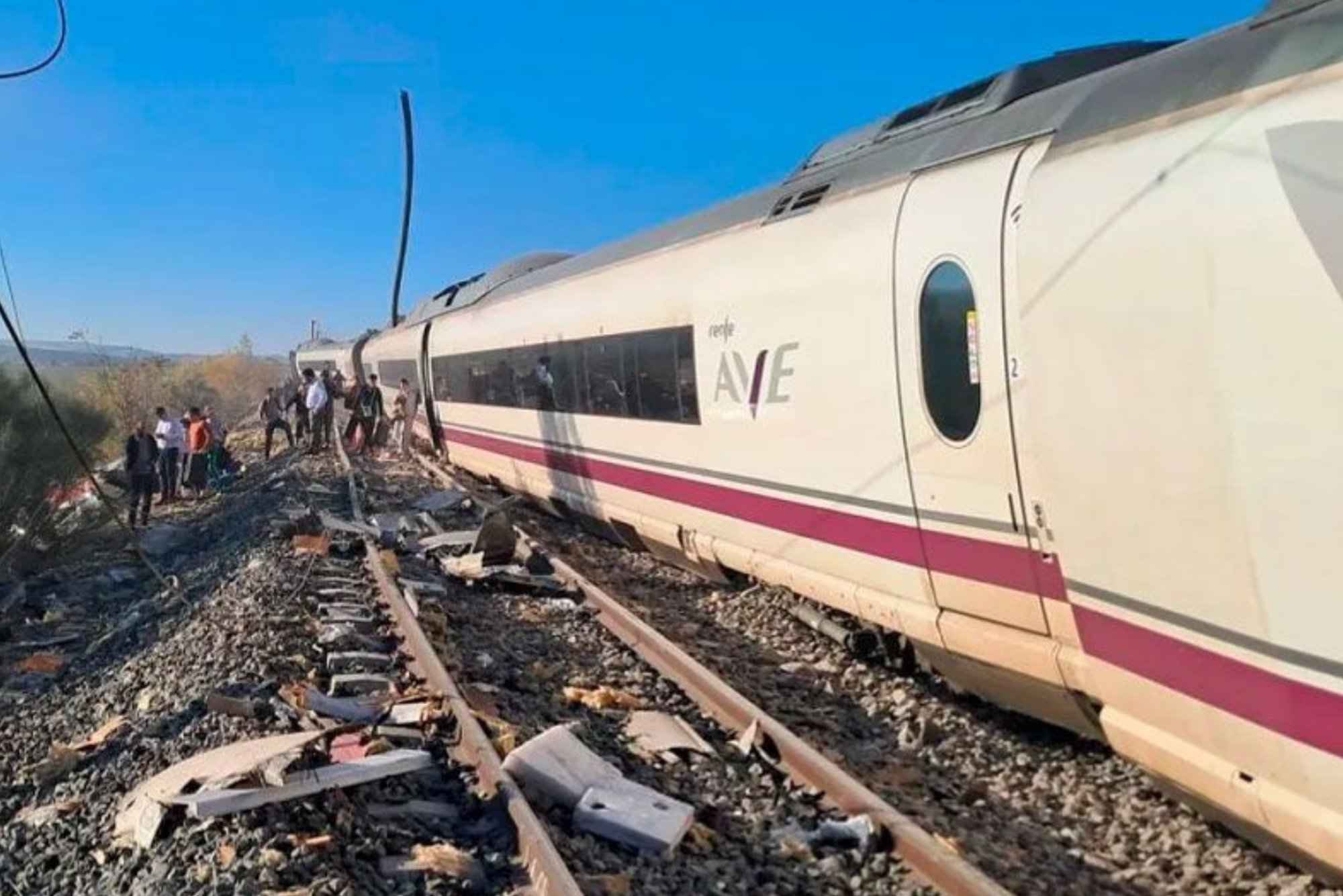 «Nuestras condolencias y oración por las personas fallecidas, los heridos, sus familias y quienes les atienden»