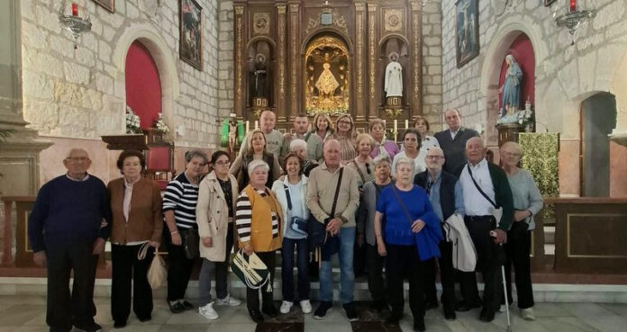 Peregrinan desde Pedro Martínez y Alamedilla al santuario del Saliente, en Almería
