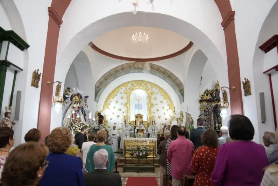 “Que la Virgen os mantenga en el compromiso de amarla y de promover su devoción”