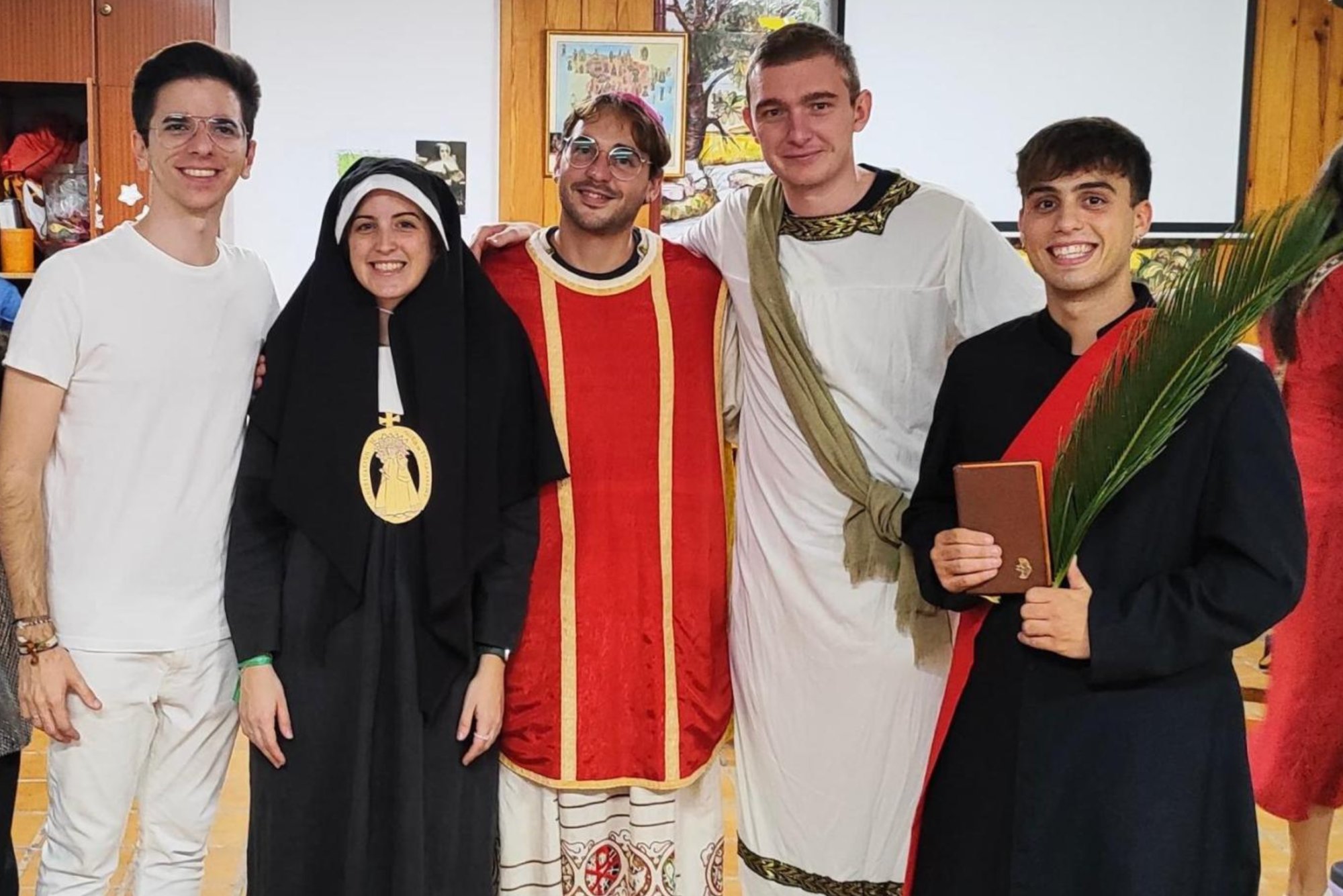 ¿Quieres celebrar Holywins en tu comunidad? Descarga aquí una propuesta con santos malagueños